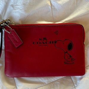 Coach Snoopy wristlet
